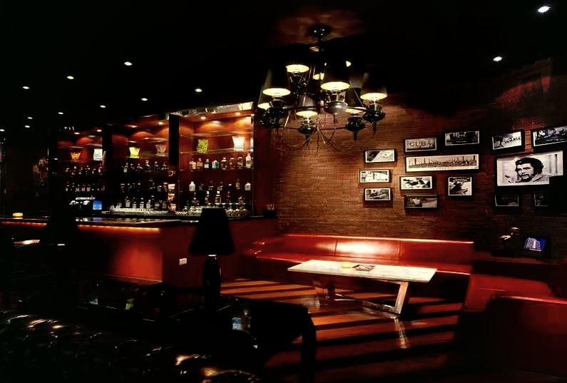 5種最火的酒吧裝修風(fēng)格效果圖，總有一款能讓你家酒吧出圈！