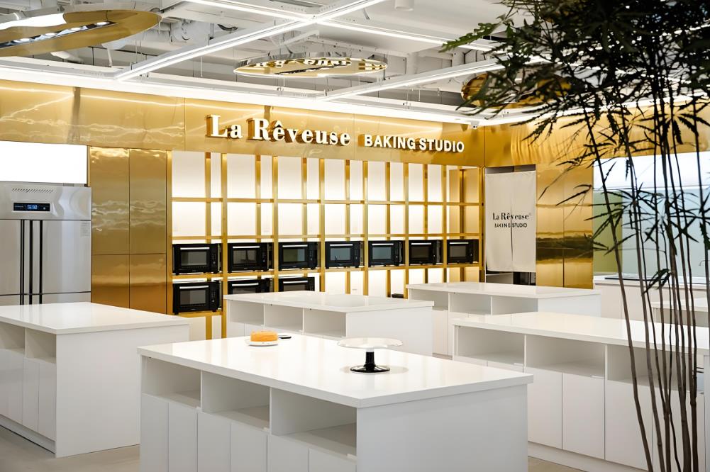 重慶烘焙店這樣裝修，顧客來(lái)了就不想走！