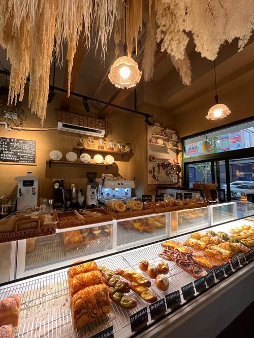 80平重慶法式烘焙店裝修效果圖